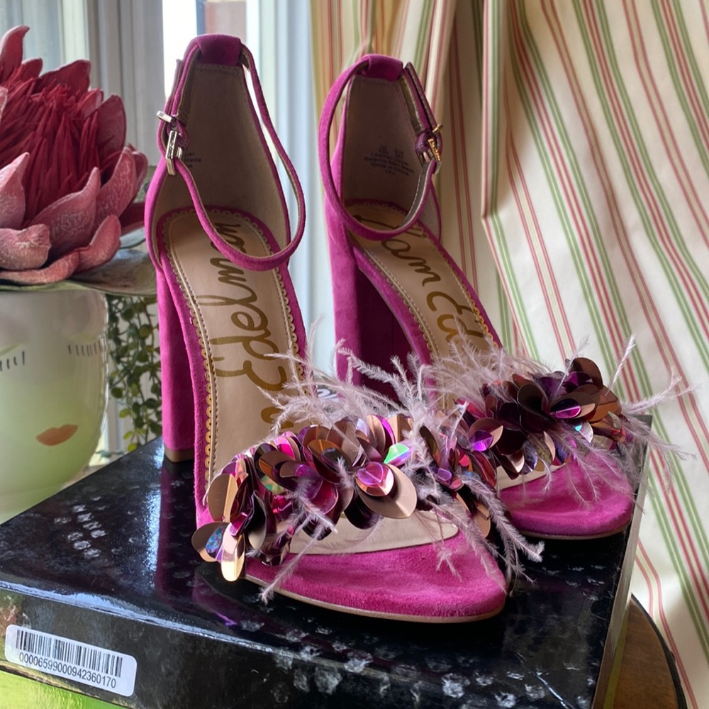 Pink suede, Sam Edelman sandals with sequins and feather accents.